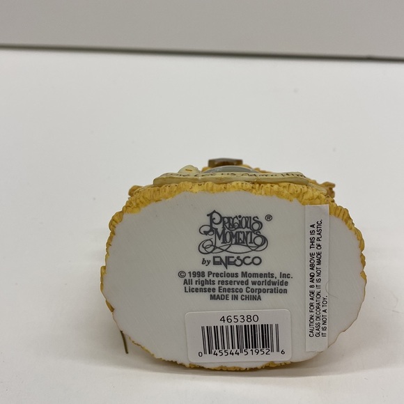 Precious Moments Nativity Crèche Mini Waterball Hanging Ornament - Picture 5 of 7